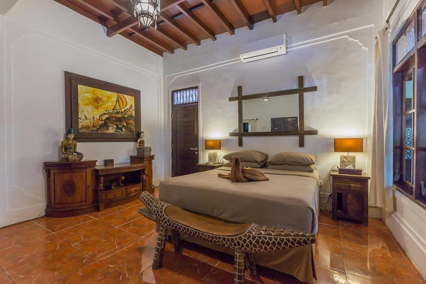 Villa Blue - 4Br Authentic And Atypical Villa In Seminyak 0*, Семиньяк